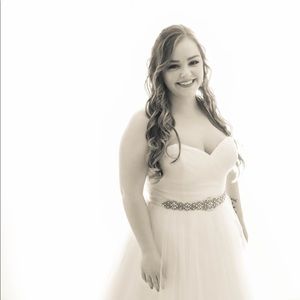 Meet your Posher, Cassandra